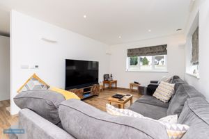 Sitting Area- click for photo gallery